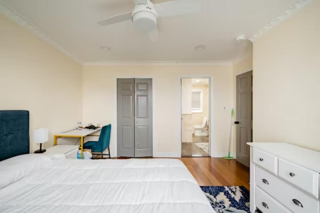 Luxury Hotel-Style Room In Queens, New York Eksteriør bilde